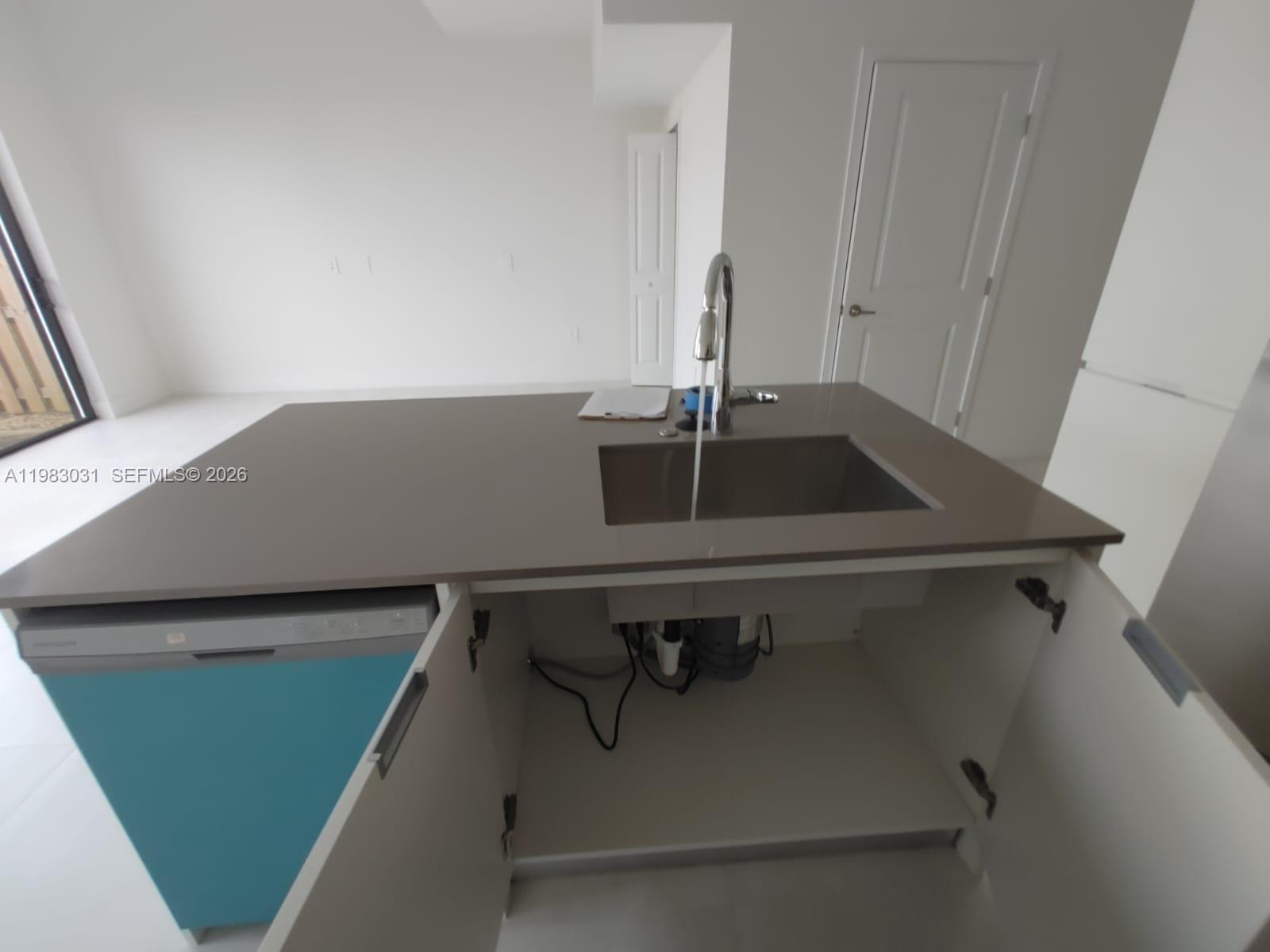 CENTURY PARK SQUARE - Residential Lease