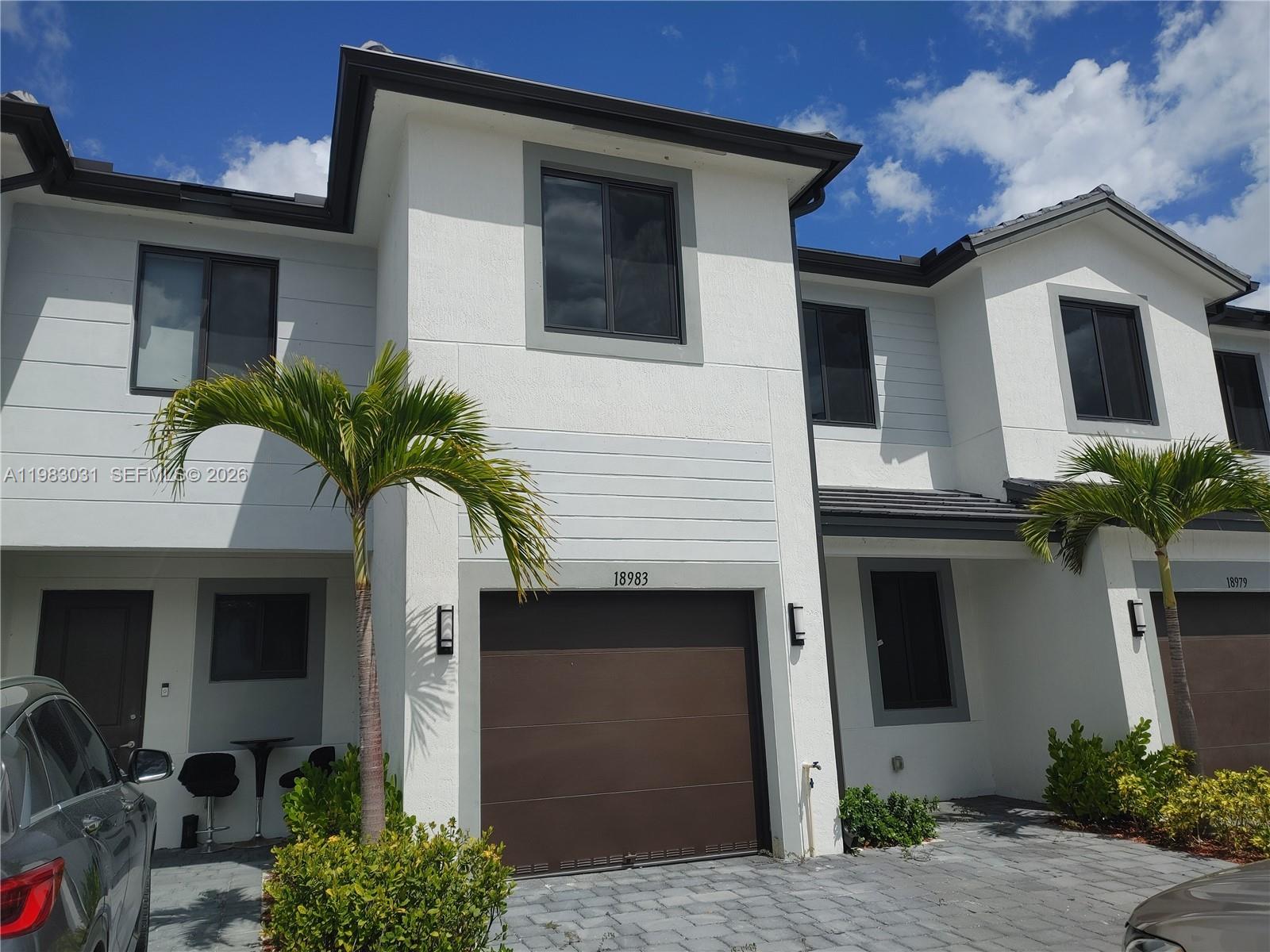 CENTURY PARK SQUARE - Residential Lease