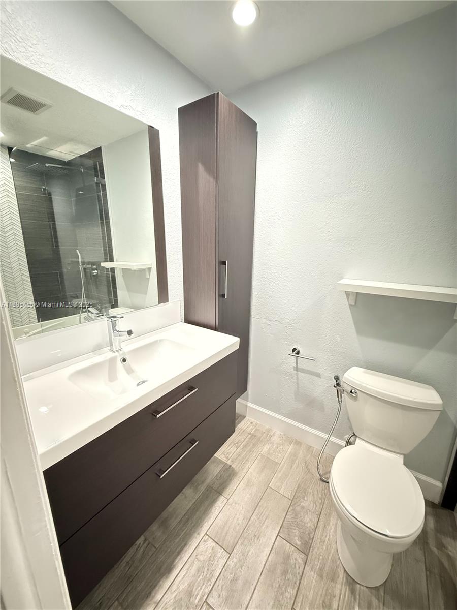 GRAND VISTA CONDO - Residential Lease