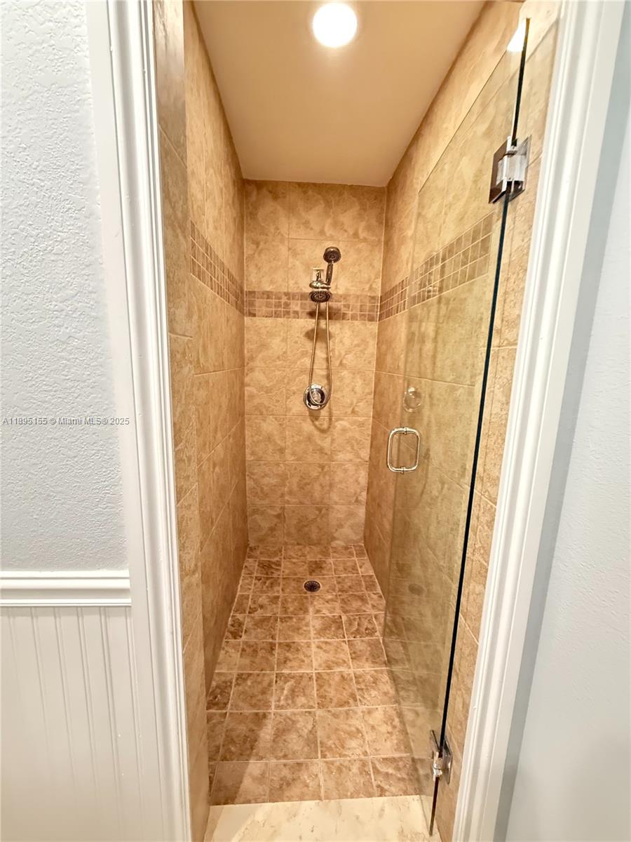 GRAND VISTA CONDO - Residential Lease