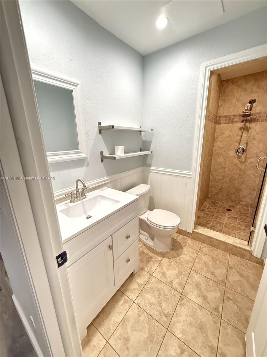 GRAND VISTA CONDO - Residential Lease