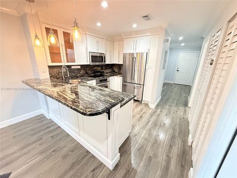 8851 NW 119th St 4308 Hialeah Gardens FL 33018