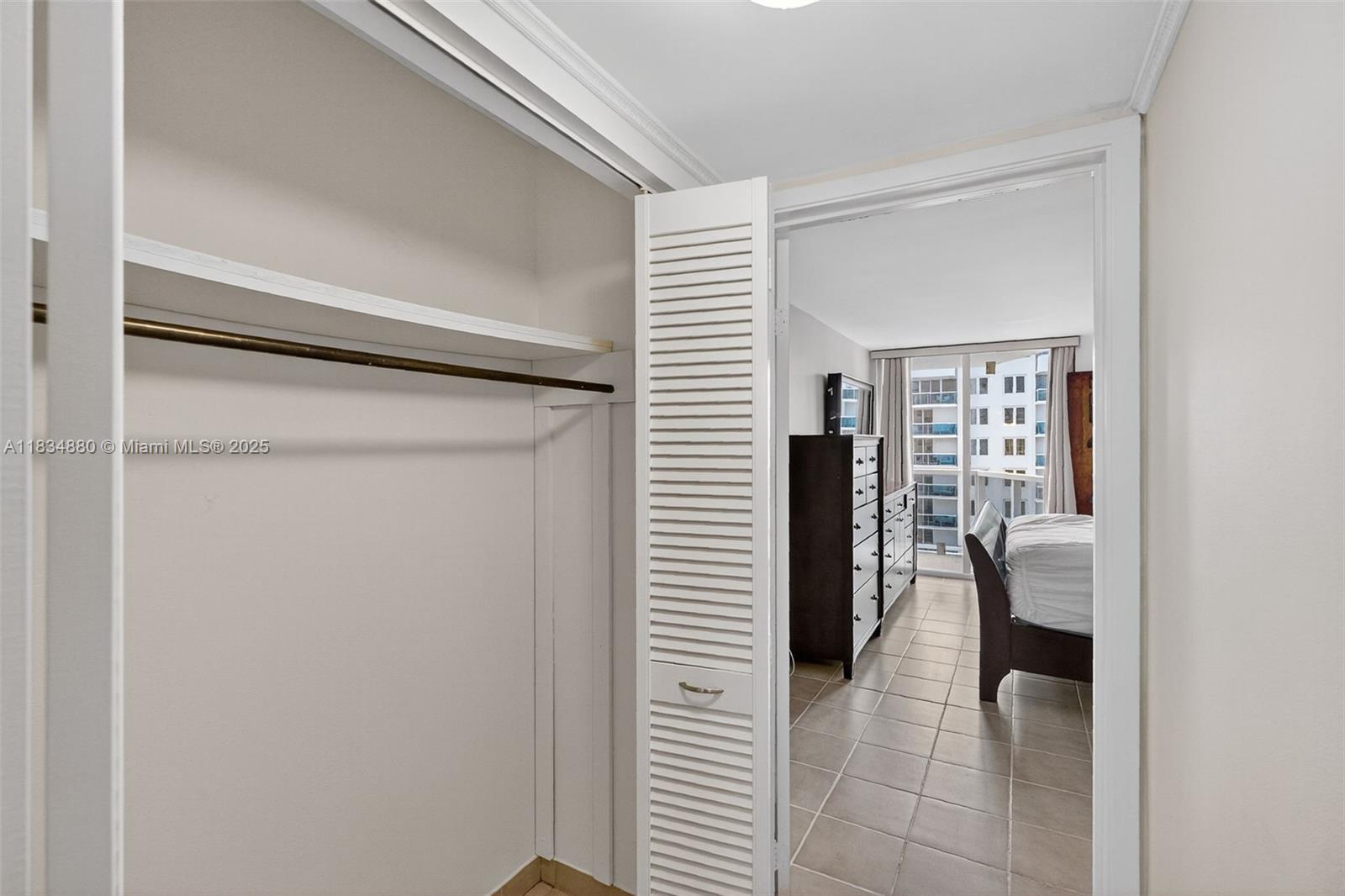 THE RIVIERA CONDO - Residential Lease