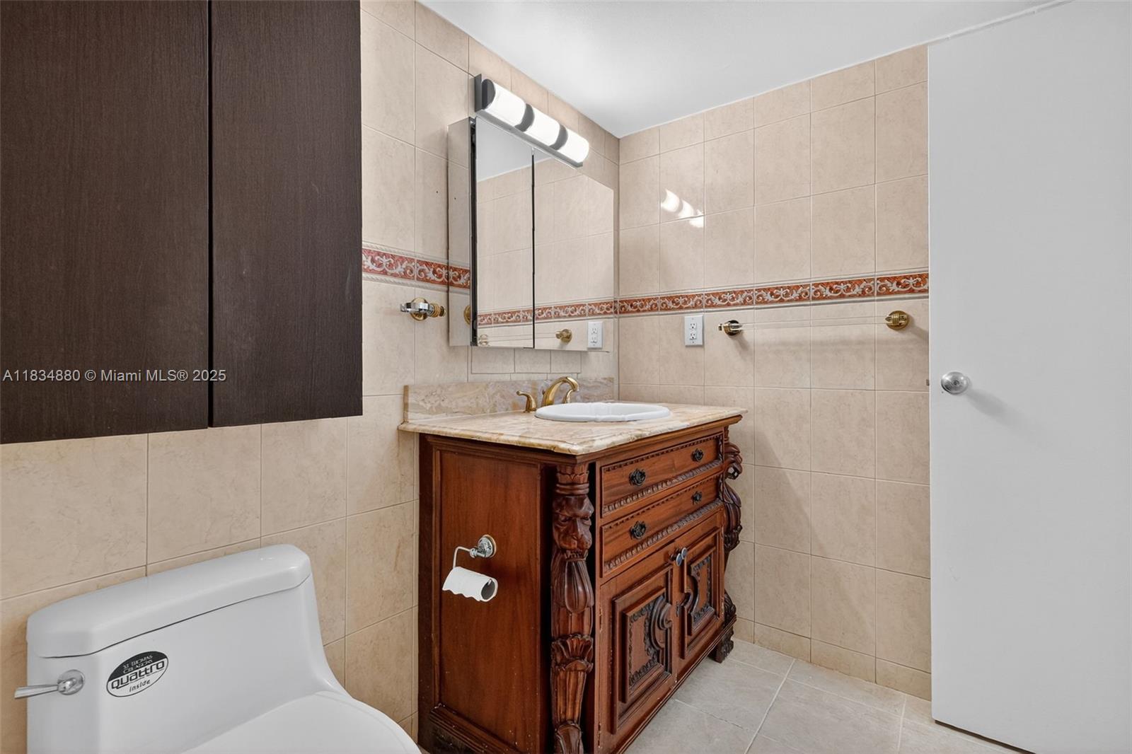 THE RIVIERA CONDO - Residential Lease