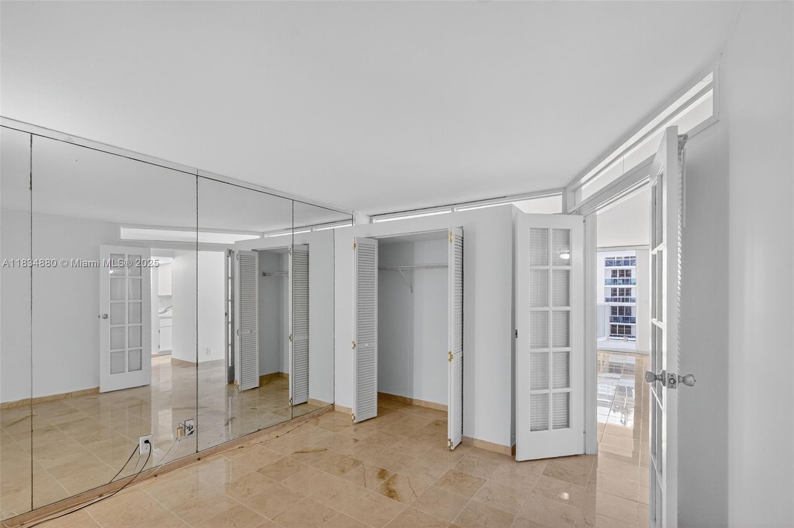 THE RIVIERA CONDO - Residential Lease