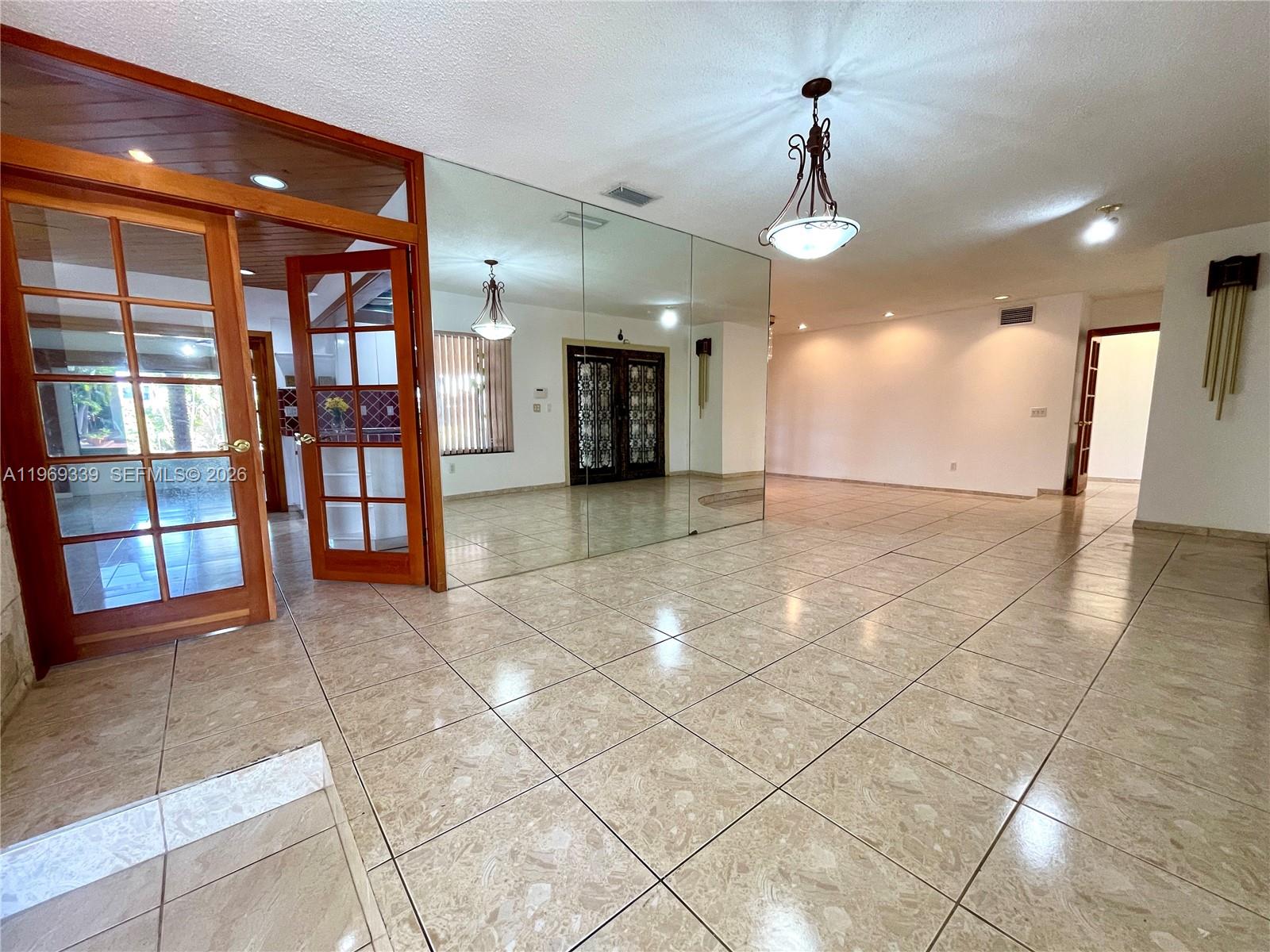 CANTELOP 1ST ADDN - Residential Lease