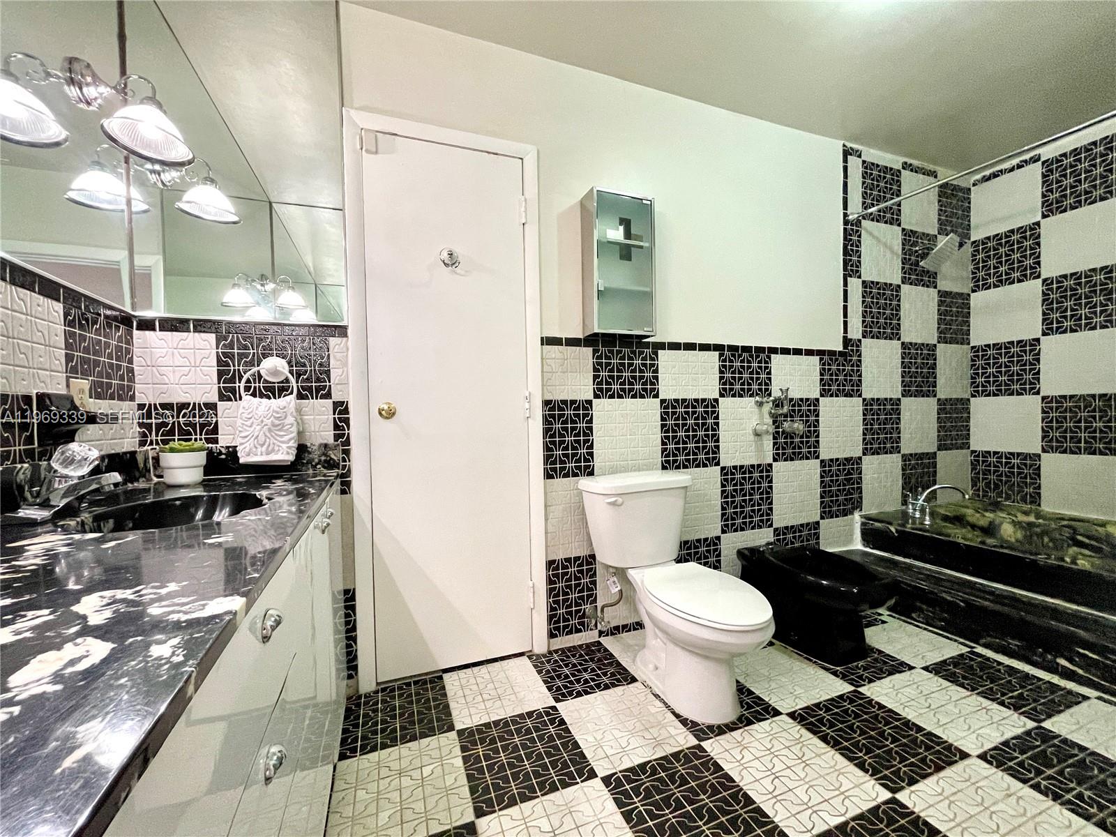 CANTELOP 1ST ADDN - Residential Lease