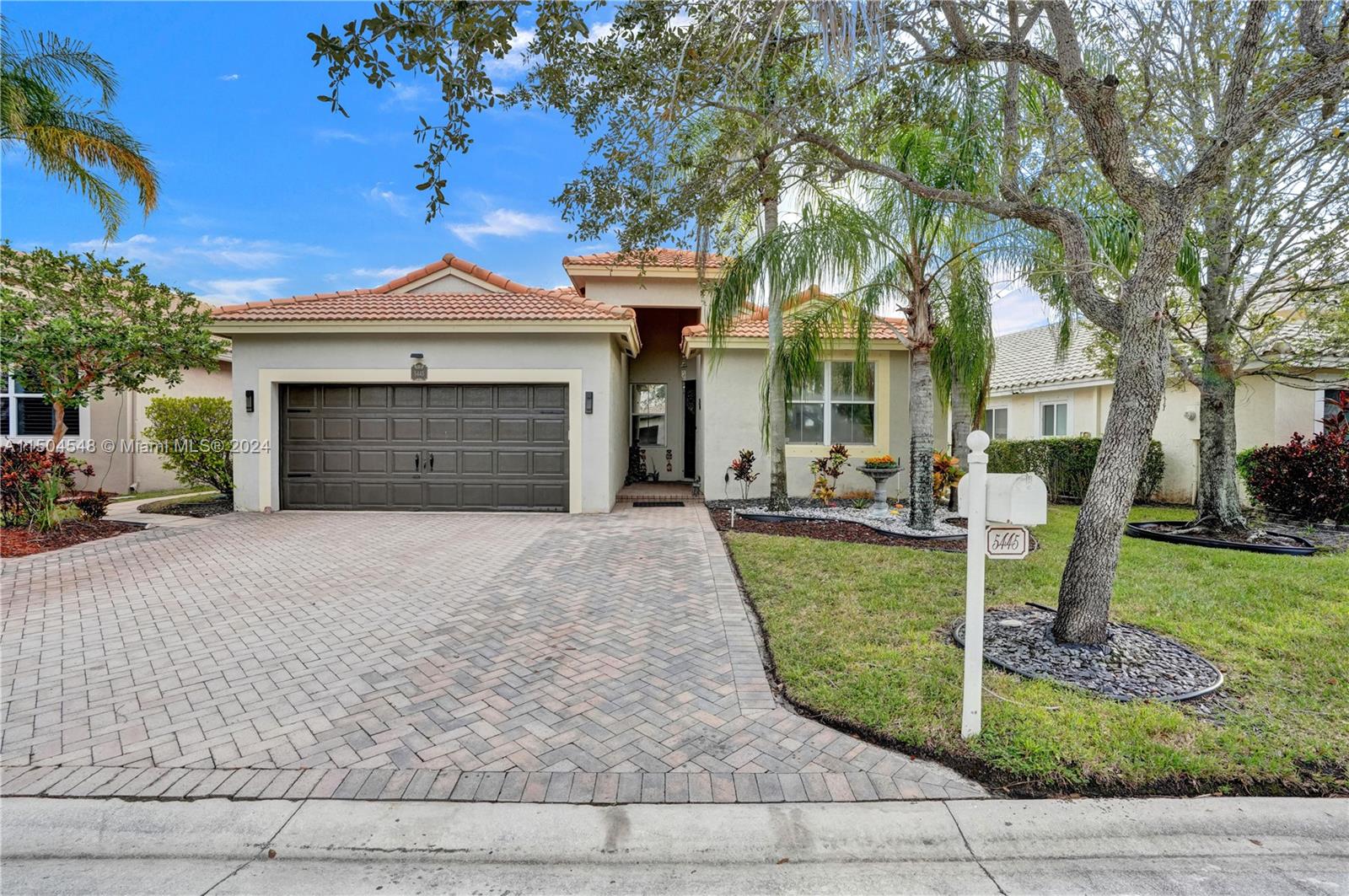5445 Nw 122nd Dr, Coral Springs, Broward County, Florida - 4 Bedrooms  
2 Bathrooms - 