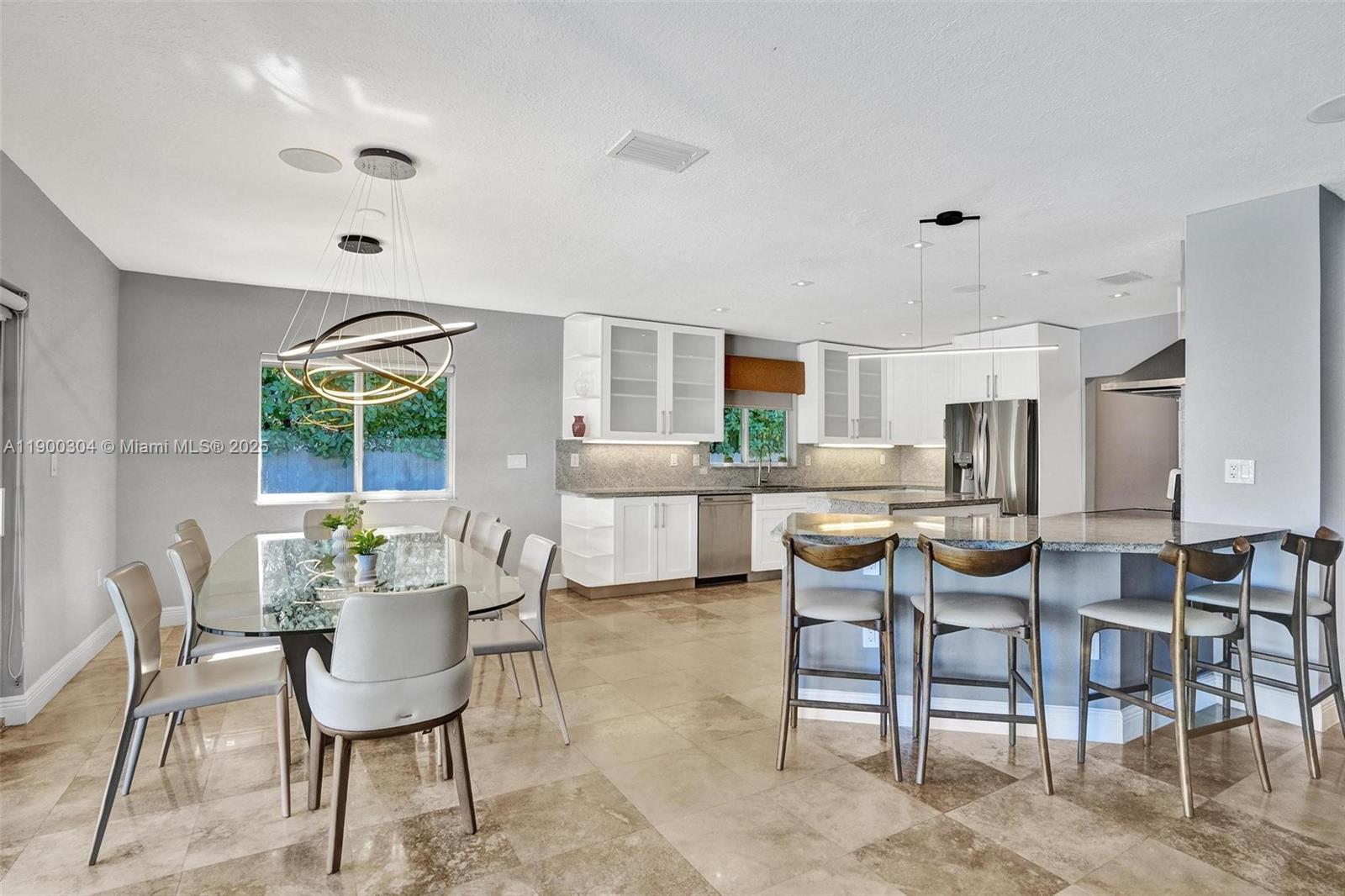 SAN SOUCI ESTATES - Residential Lease