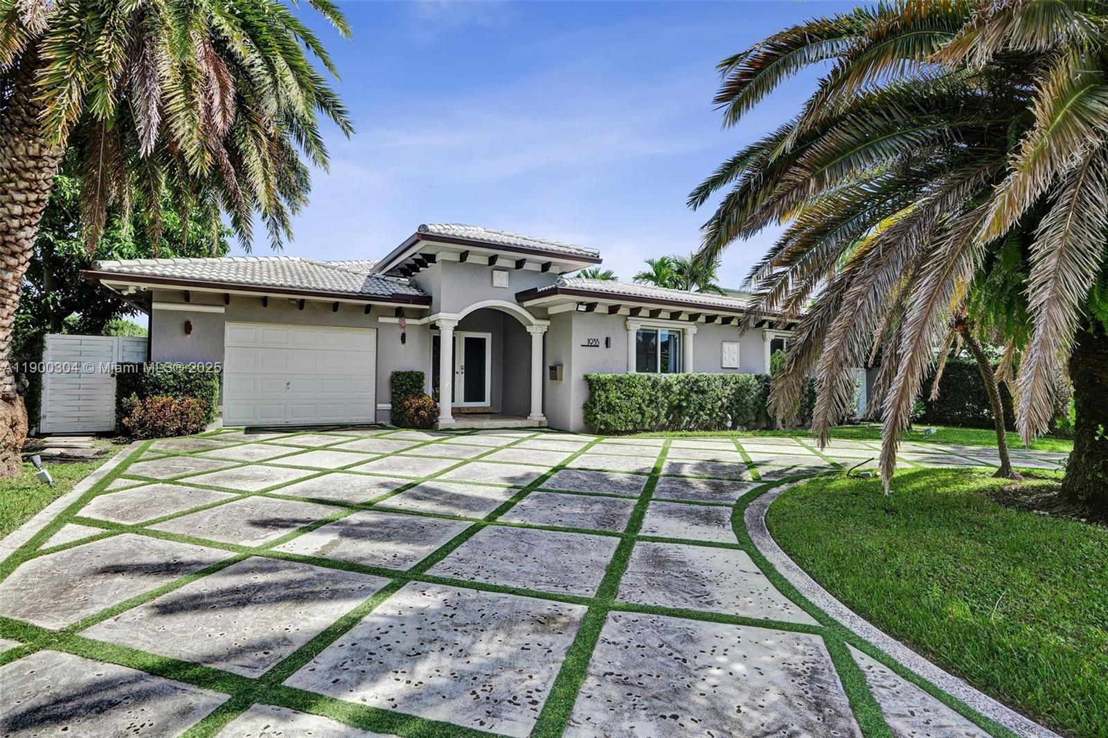 SAN SOUCI ESTATES - Residential Lease