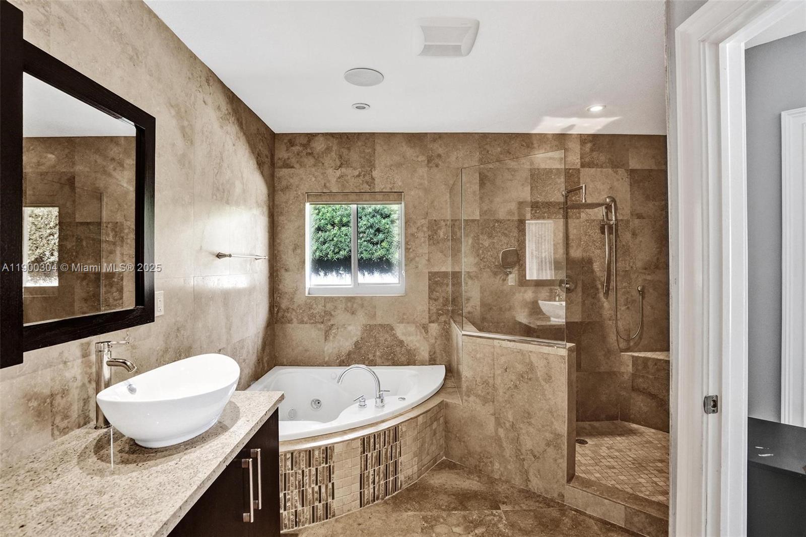 SAN SOUCI ESTATES - Residential Lease