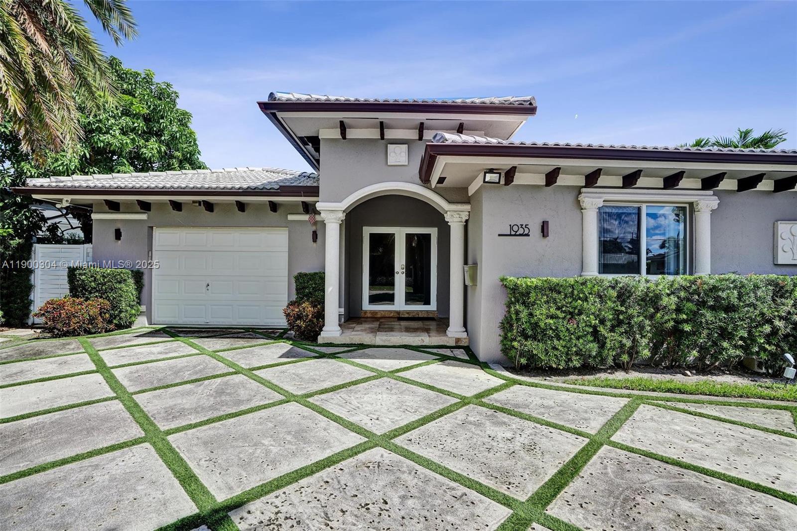 SAN SOUCI ESTATES - Residential Lease