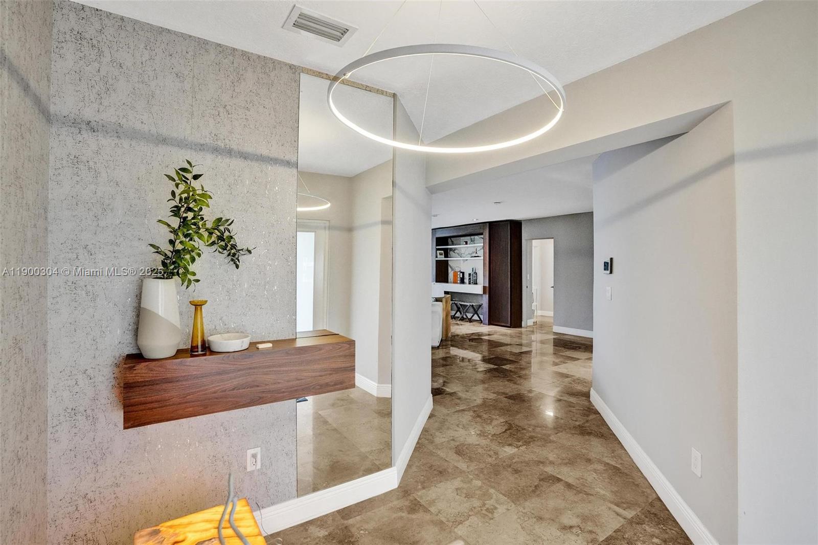 SAN SOUCI ESTATES - Residential Lease