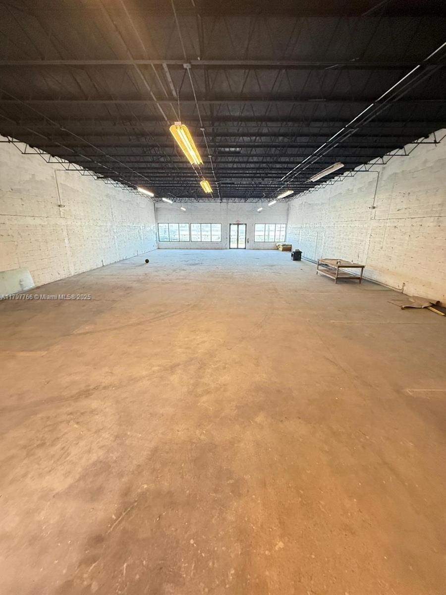 2400 SW 30th Ave
