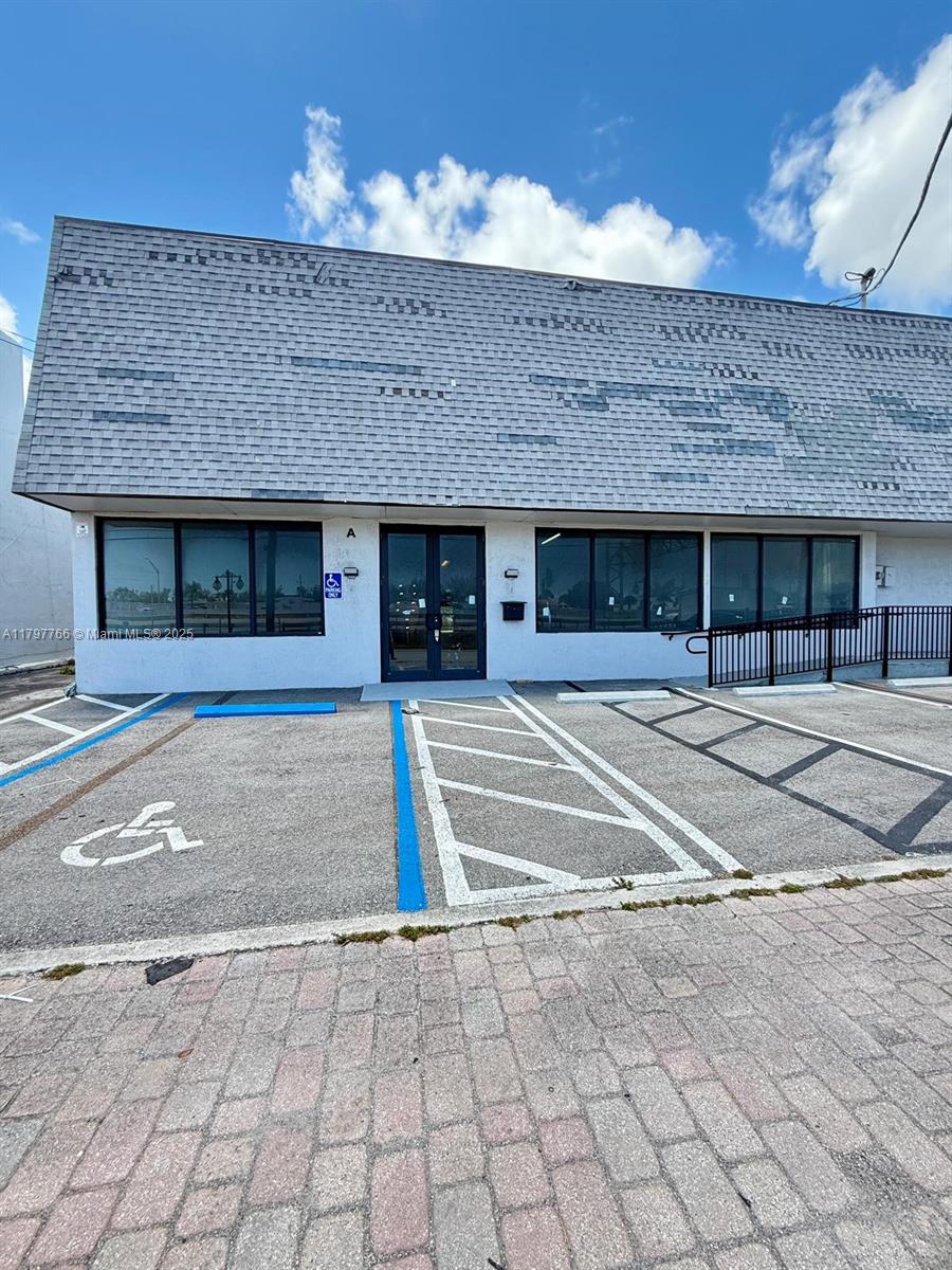2400 SW 30th Ave