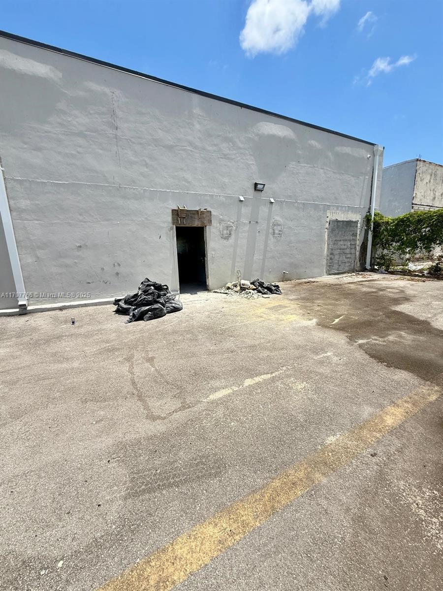 2400 SW 30th Ave