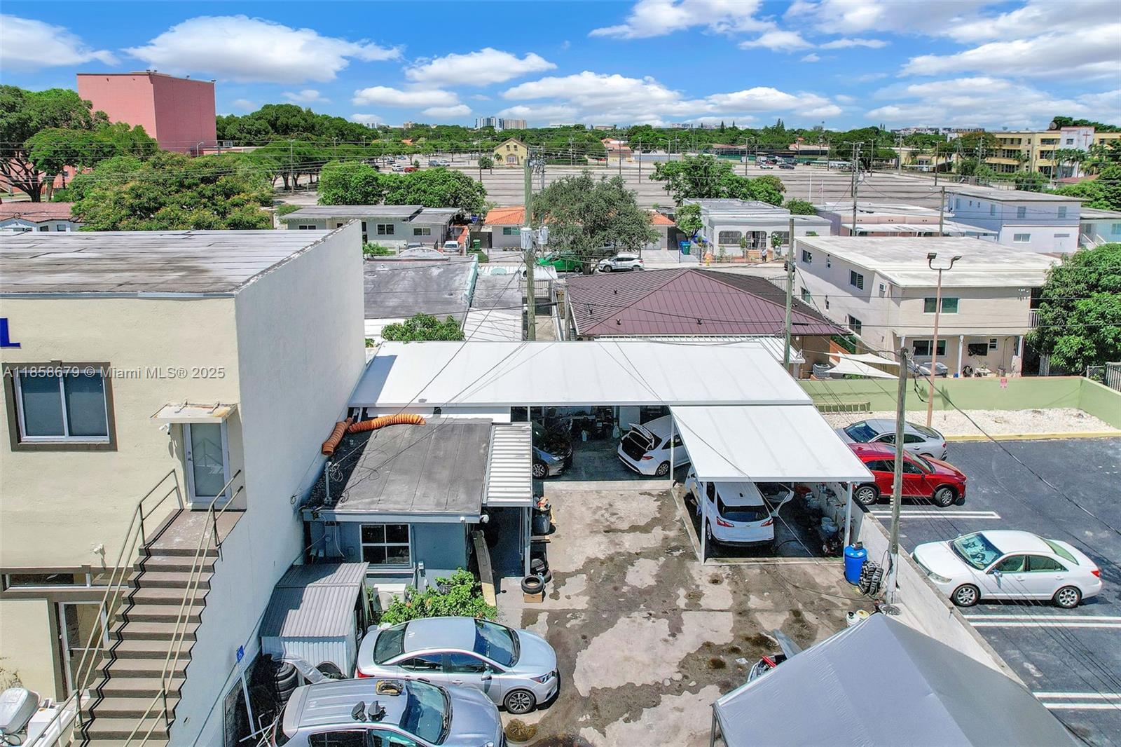 102 NW 27TH AVE
