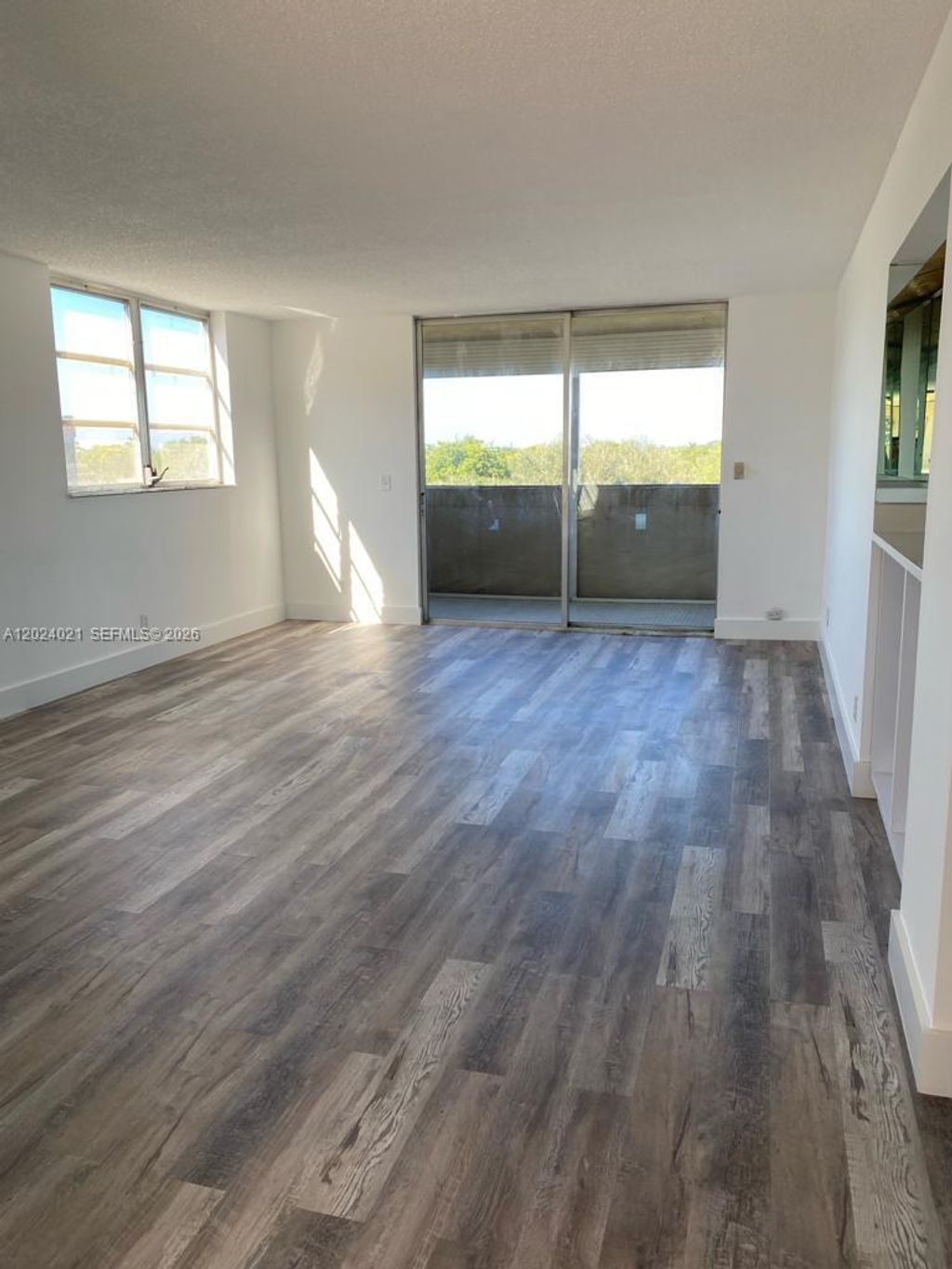 Photo of 406 NW 68th Ave #526, Plantation, FL 33317 (MLS # A12024021)
