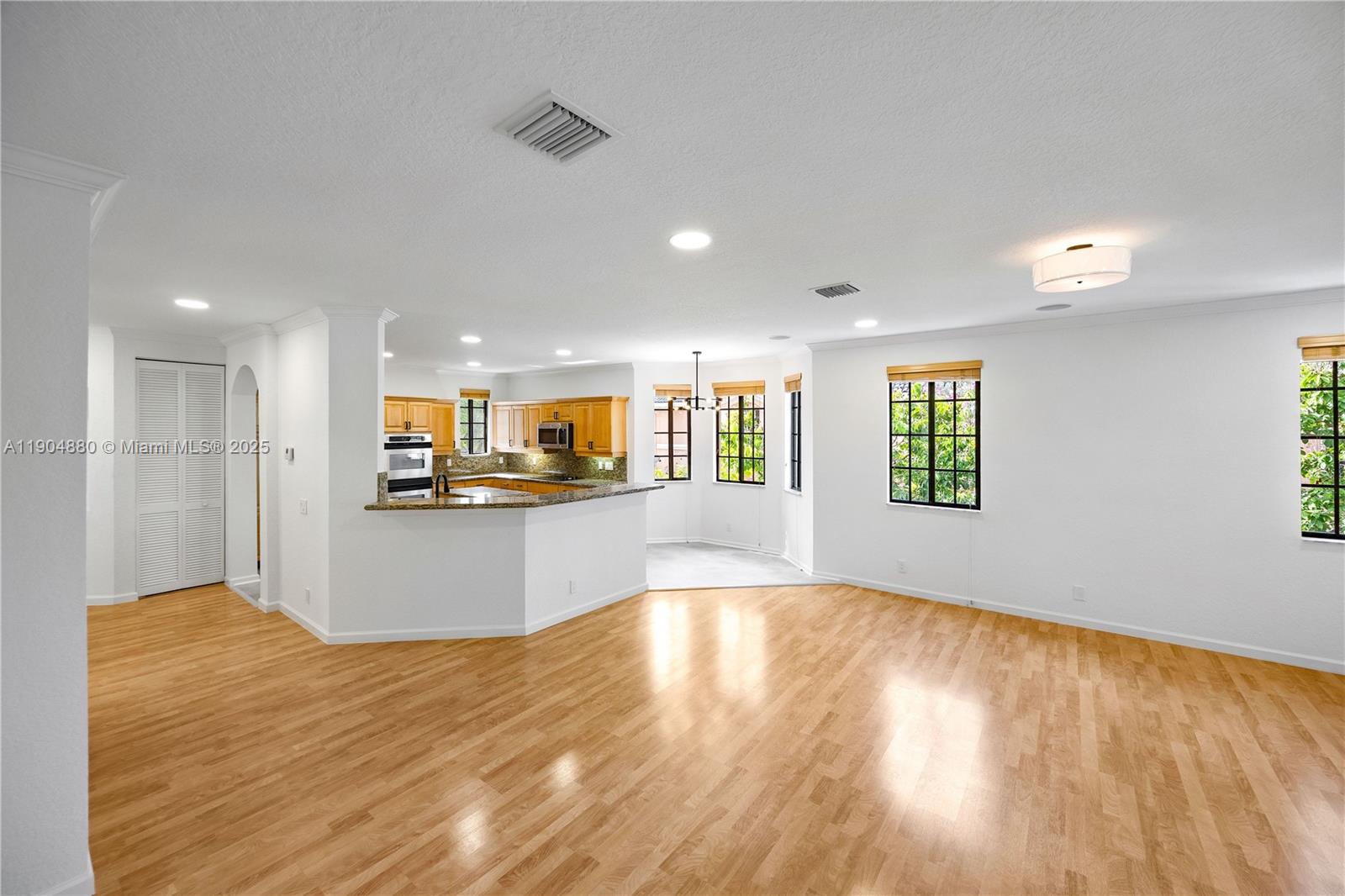 COURTSIDE AT WESTON HILLS - Residential Lease