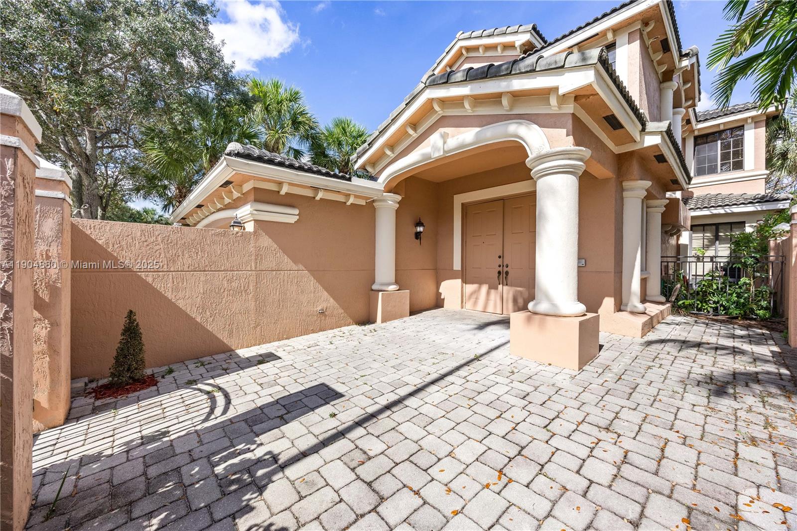 COURTSIDE AT WESTON HILLS - Residential Lease