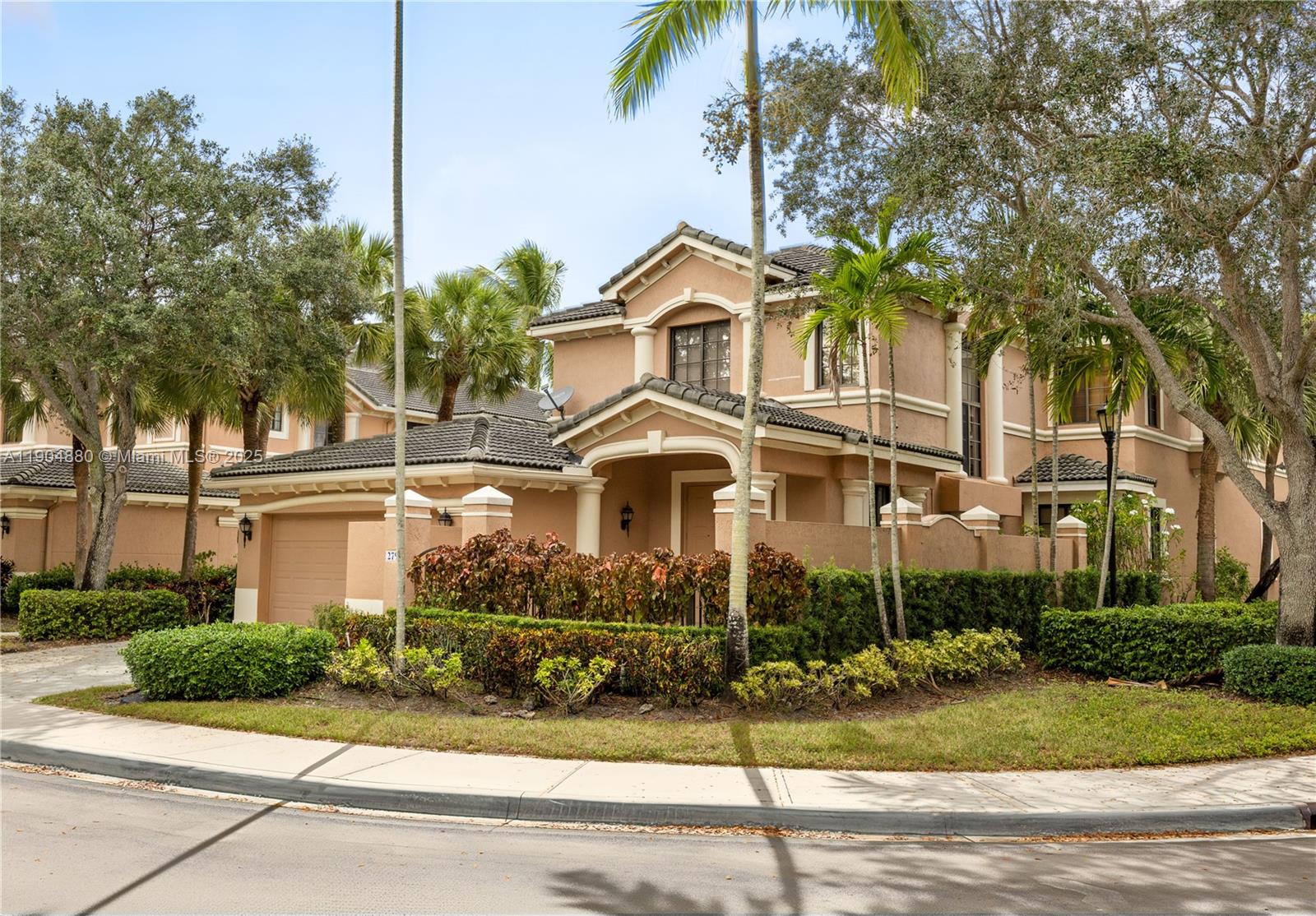 COURTSIDE AT WESTON HILLS - Residential Lease