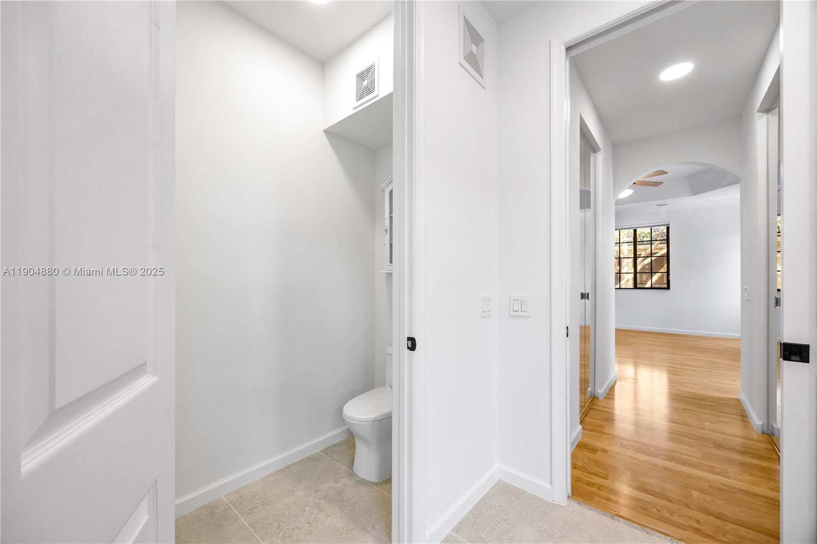 COURTSIDE AT WESTON HILLS - Residential Lease