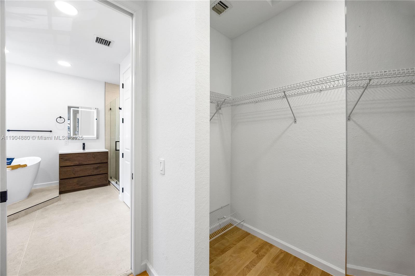 COURTSIDE AT WESTON HILLS - Residential Lease