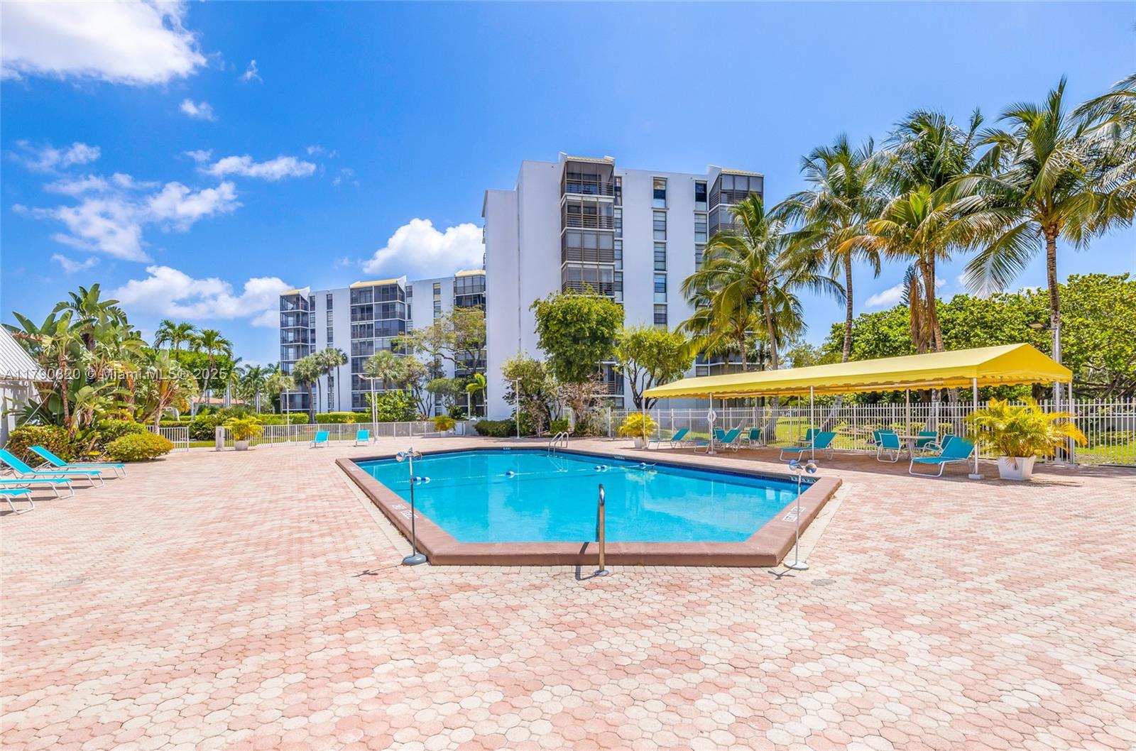 BISCAYA IV CONDO - Residential