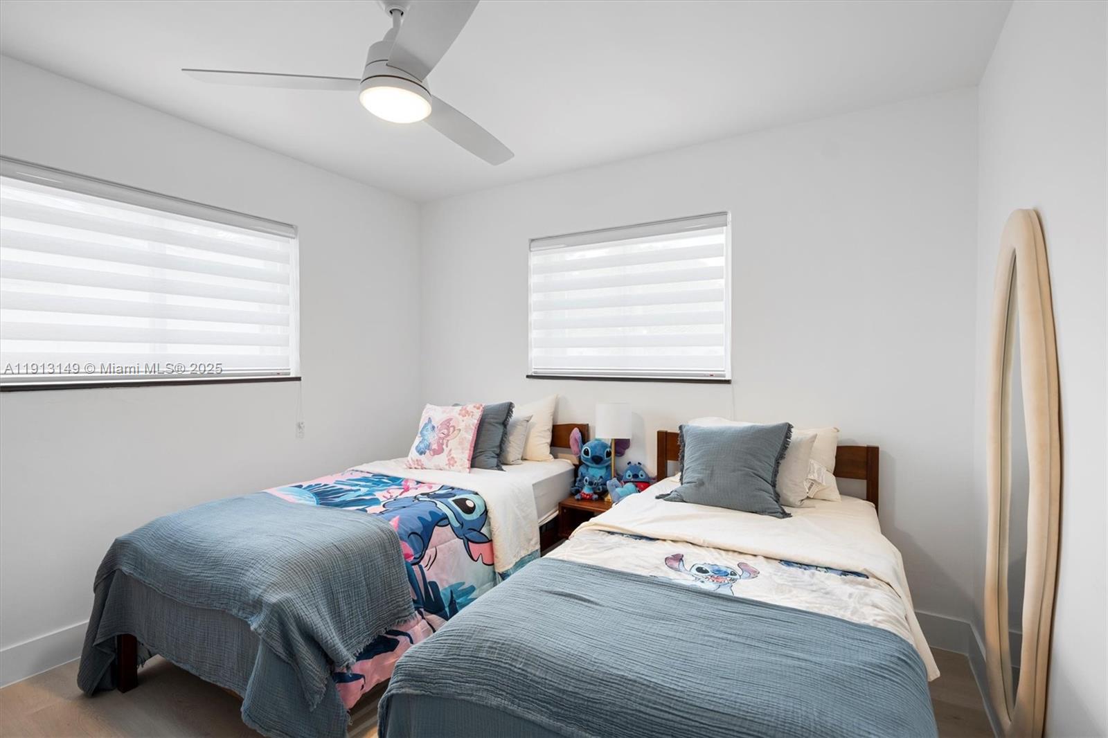 COUNTRY CLUB HOMES - Residential