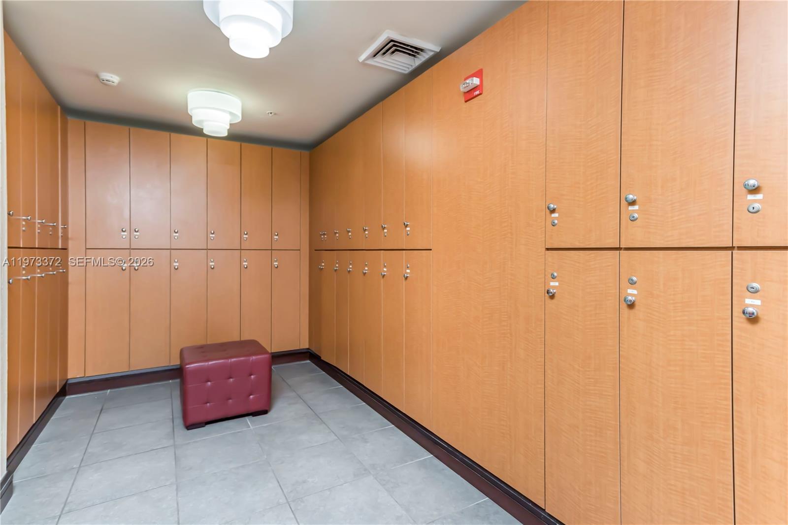 VIZCAYNE SOUTH CONDO - Residential