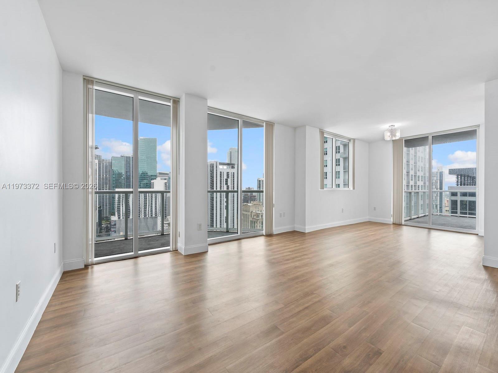 VIZCAYNE SOUTH CONDO - Residential