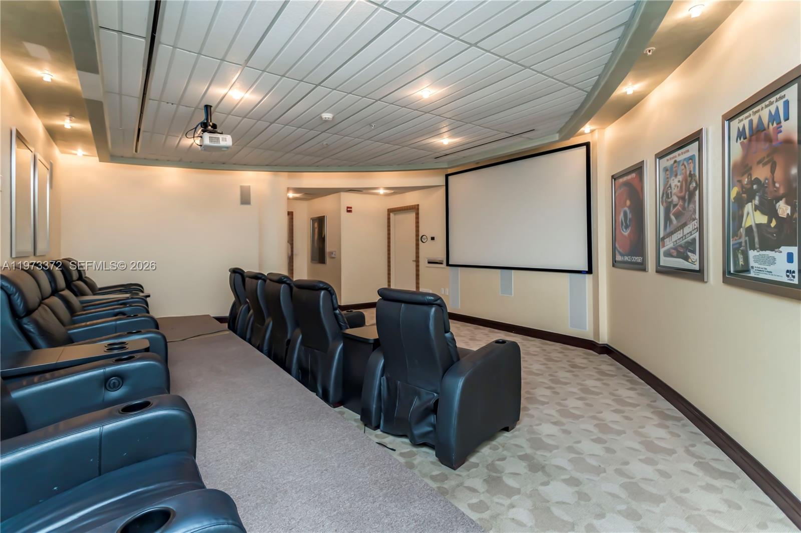 VIZCAYNE SOUTH CONDO - Residential