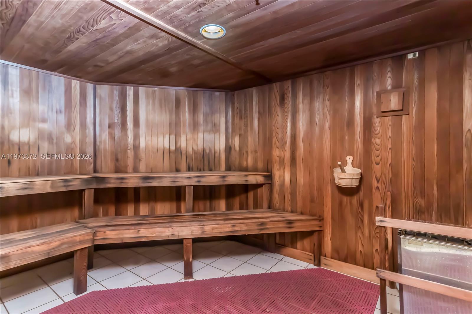 VIZCAYNE SOUTH CONDO - Residential