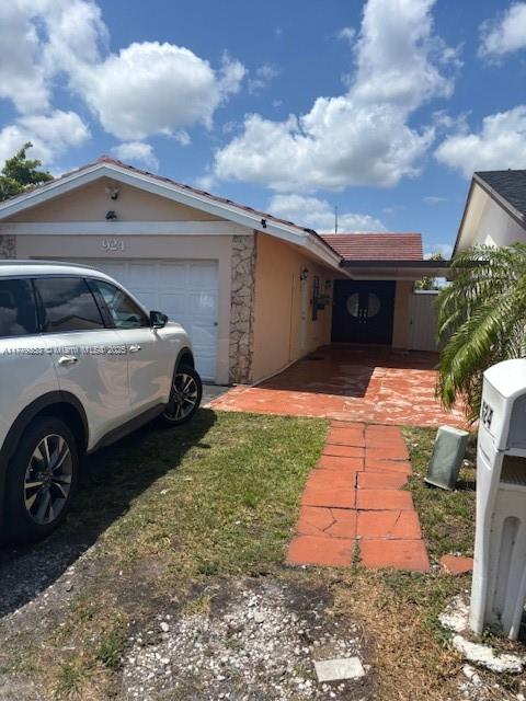 924 Sw 136th Pl, Miami, Broward County, Florida - 2 Bedrooms  
2 Bathrooms - 