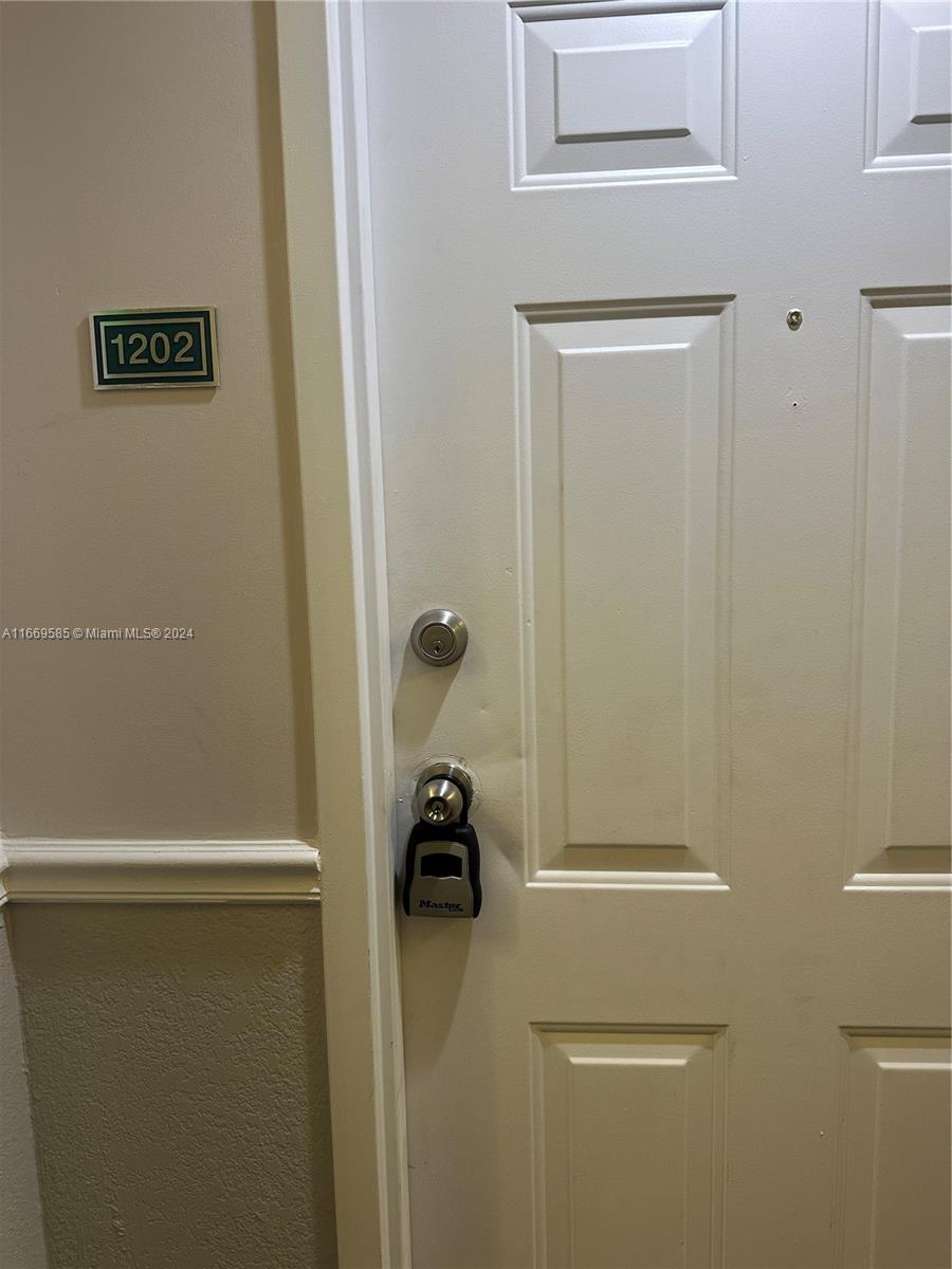 THE LUXOR RESIDENCES COND - Residential Lease