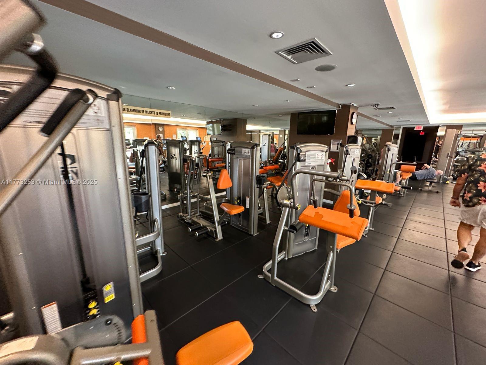 CITYPLACE SOUTH TOWER CON - Residential
