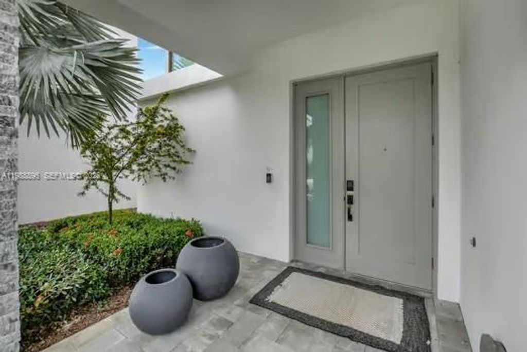 Photo of 8514 Apple Falls Ln #, Boca Raton, FL 33496 (MLS # A11988896)