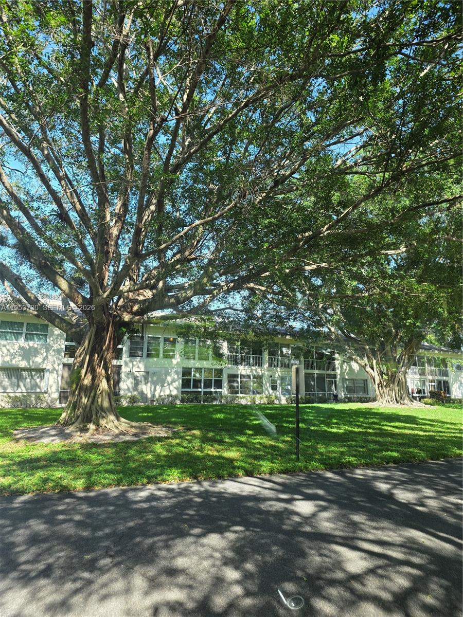 NASSAU VILLAGE WYNMOOR CO - Residential