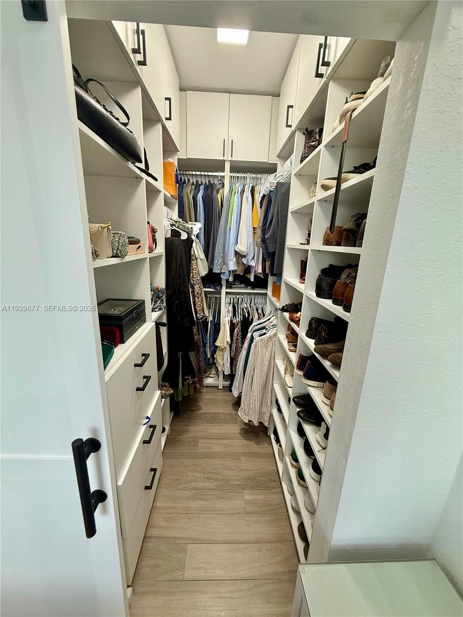 ENCLAVE SOUTH PHASE 2 - Residential