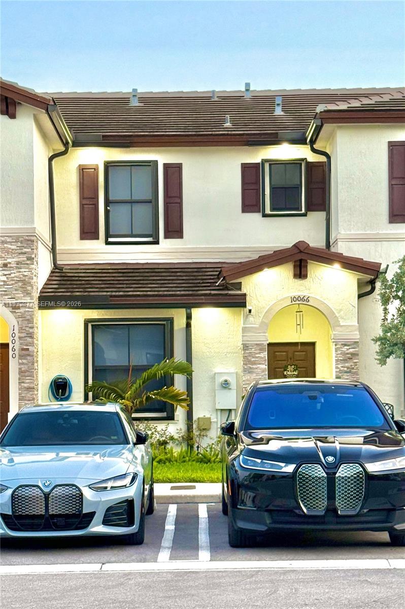 ENCLAVE SOUTH PHASE 2 - Residential