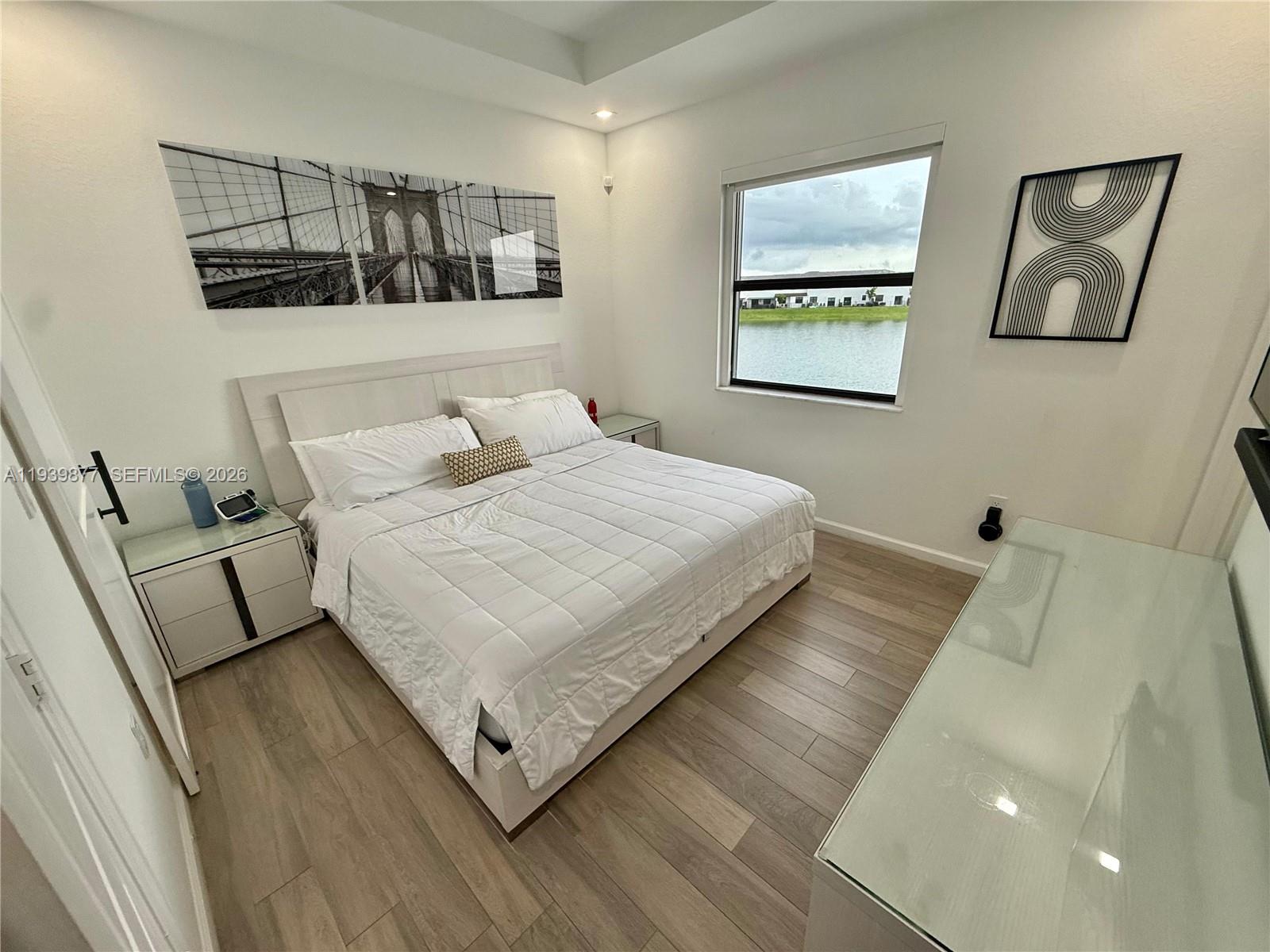 ENCLAVE SOUTH PHASE 2 - Residential