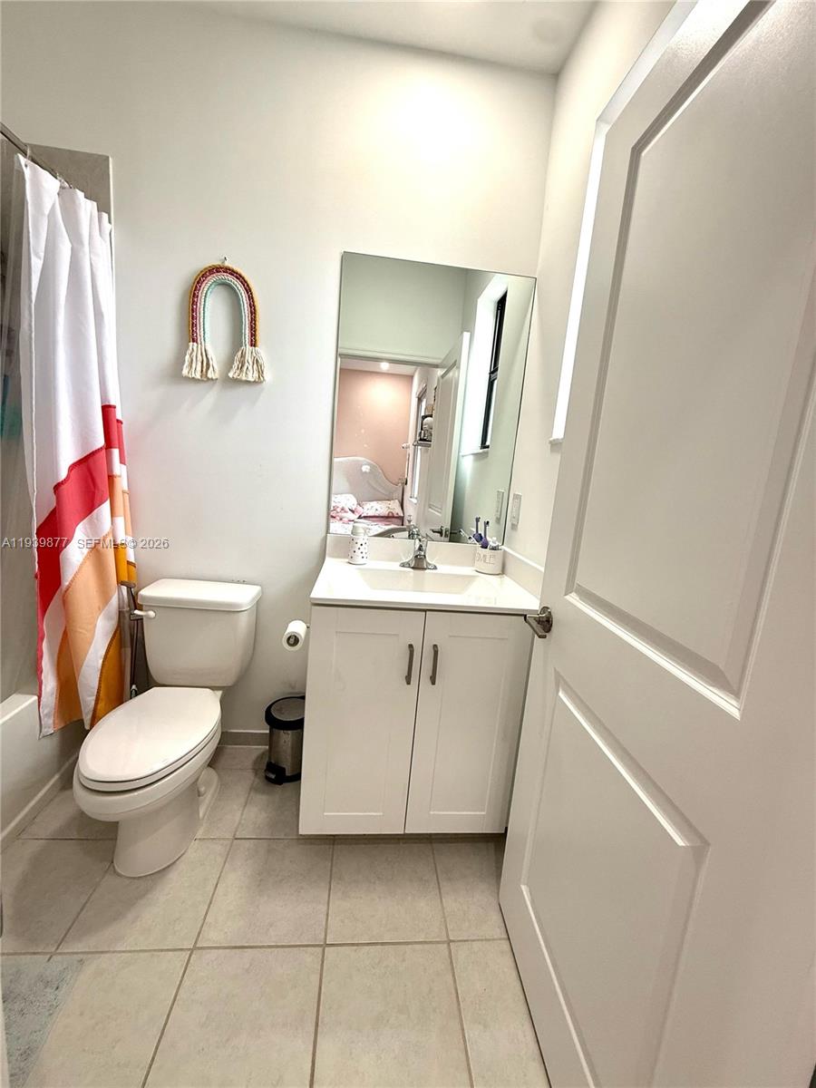 ENCLAVE SOUTH PHASE 2 - Residential