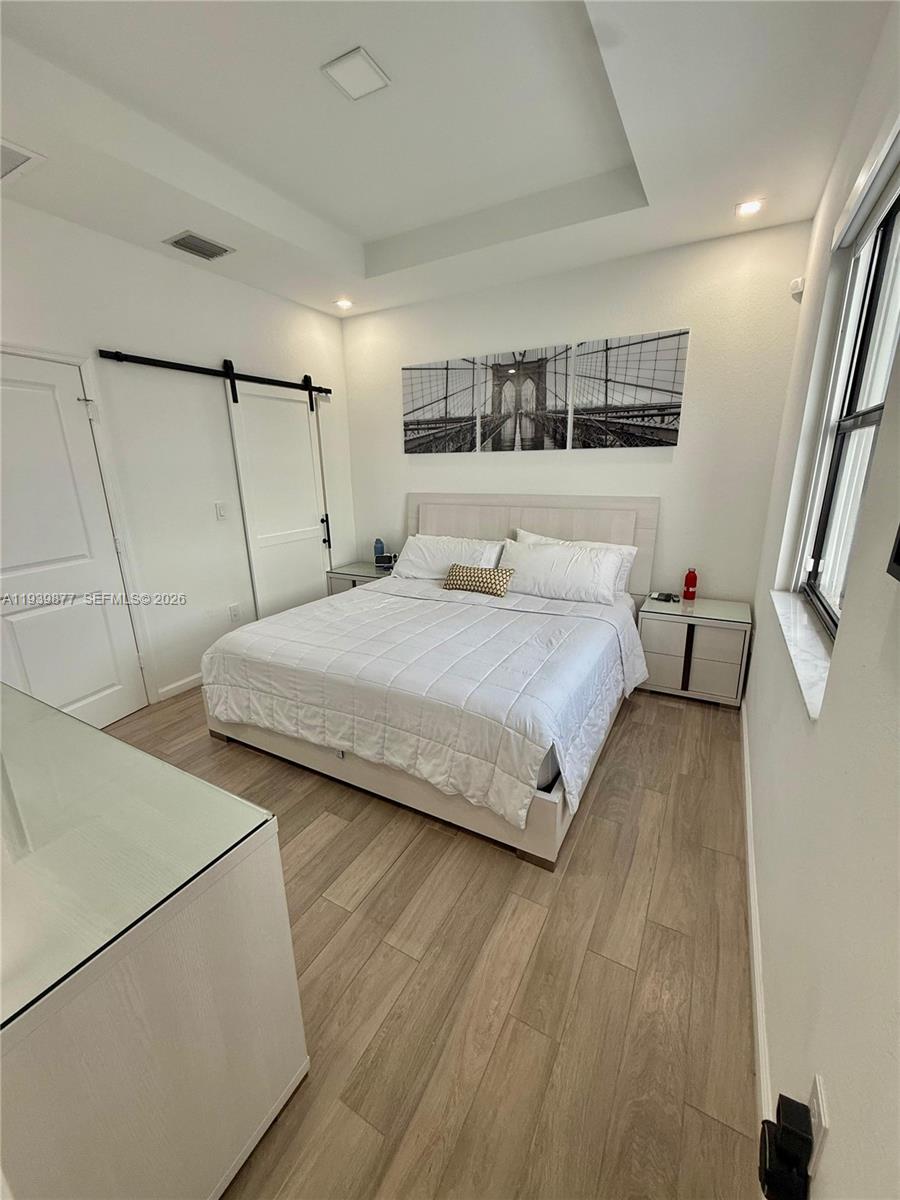 ENCLAVE SOUTH PHASE 2 - Residential