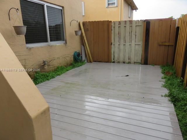 PUERTA DEL SOL CONDO - Residential Lease