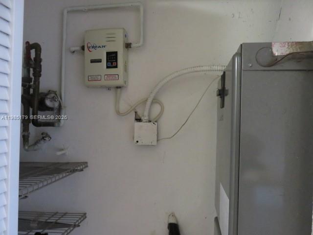 PUERTA DEL SOL CONDO - Residential Lease