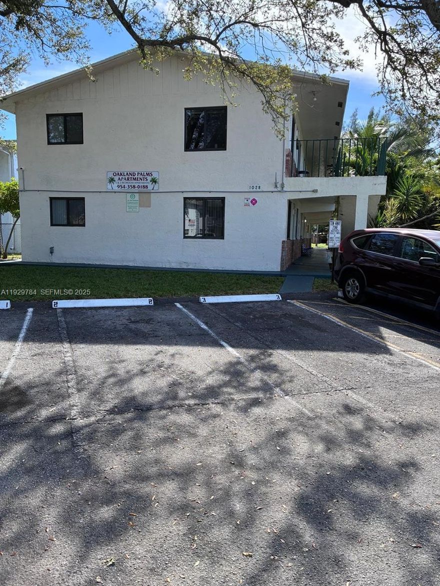 Big 1 bed 1 bath First Floor Corner Apartment in Oakland Park Close to Downtown, Easy Process Fast Approval