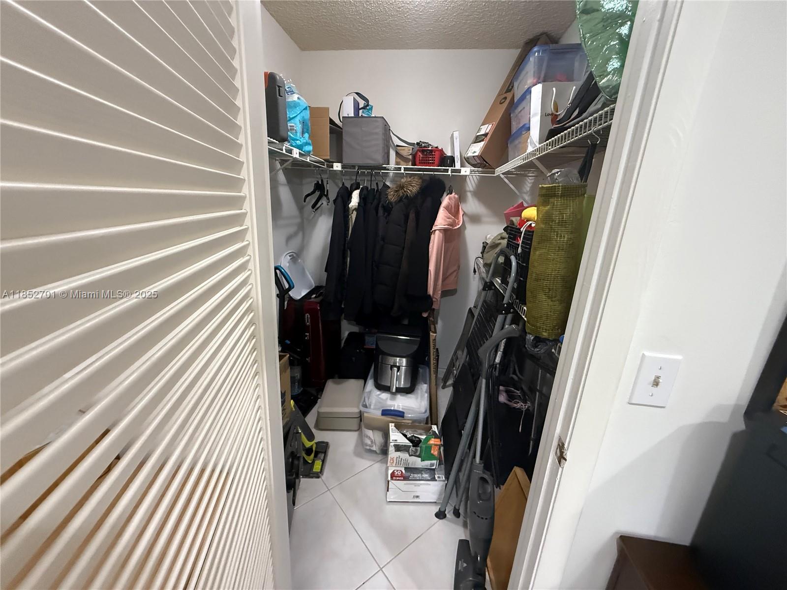 GLADES OF BOCA LAGO CONDO - Residential