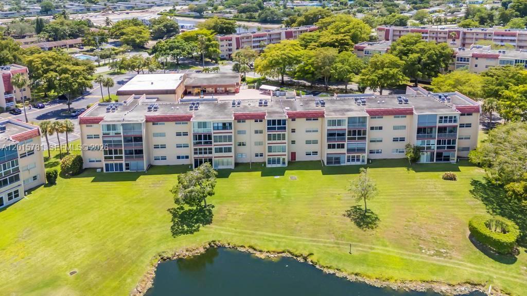 ORIOLE GOLF & TENNIS CLUB - Residential