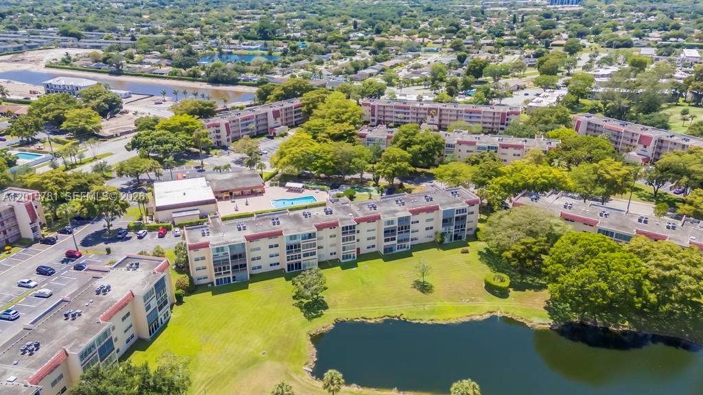 ORIOLE GOLF & TENNIS CLUB - Residential