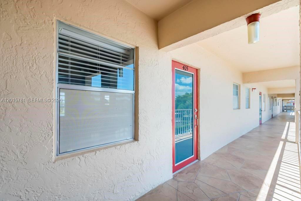 ORIOLE GOLF & TENNIS CLUB - Residential